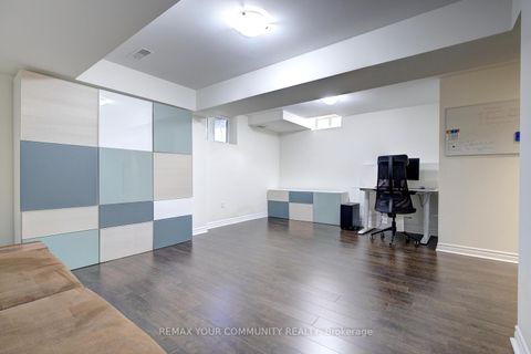 Photo 34 at 32 Black Maple Crescent, Patterson, Vaughan