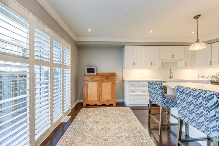 Photo 12 at 33 - 22 Spring Creek Drive, Waterdown, Hamilton