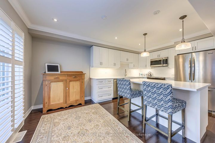 Photo 13 at 33 - 22 Spring Creek Drive, Waterdown, Hamilton
