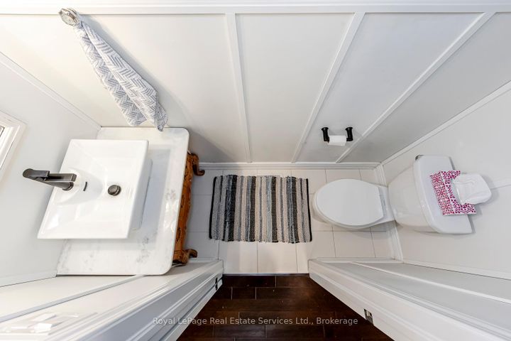 Photo 16 at 33 - 22 Spring Creek Drive, Waterdown, Hamilton