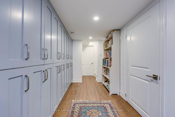 Photo 28 at 33 - 22 Spring Creek Drive, Waterdown, Hamilton