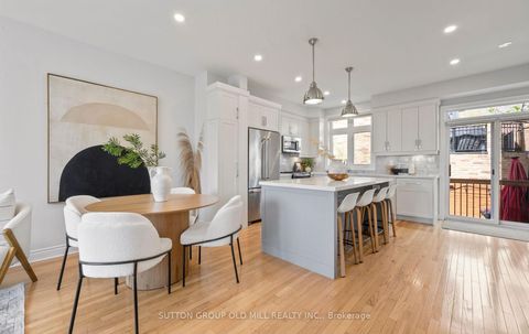 Photo 7 at 36 Clockwork Lane, Queensway, Toronto