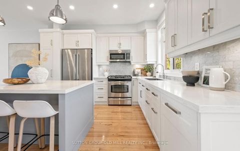 Photo 13 at 36 Clockwork Lane, Queensway, Toronto