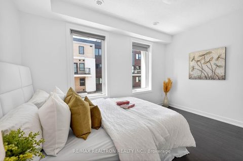 Photo 24 at 3 - 110 Stanley Greene Boulevard, CFB, Toronto