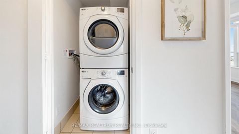 Photo 12 at 1602 - 2 Anndale Drive, Willowdale East, Toronto