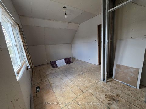 Photo 12 at 286 Harvie Avenue, Fairbank, Toronto
