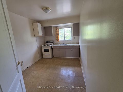 Photo 14 at 286 Harvie Avenue, Fairbank, Toronto