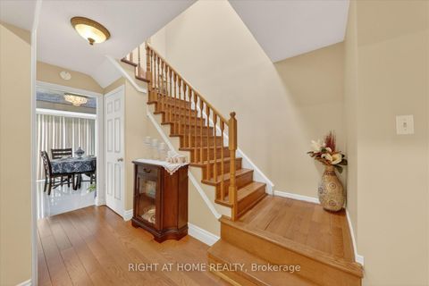 Photo 4 at 226 Manse Road, West Hill, Toronto