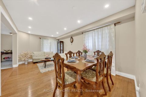 Photo 8 at 226 Manse Road, West Hill, Toronto