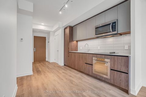 Photo 5 at 430 - 150 Logan Avenue, South Riverdale, Toronto