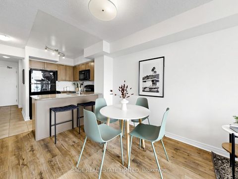 Photo 6 at 811 - 225 Wellesley Street E, South St. James Town, Toronto