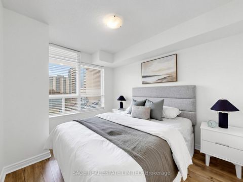 Photo 10 at 811 - 225 Wellesley Street E, South St. James Town, Toronto