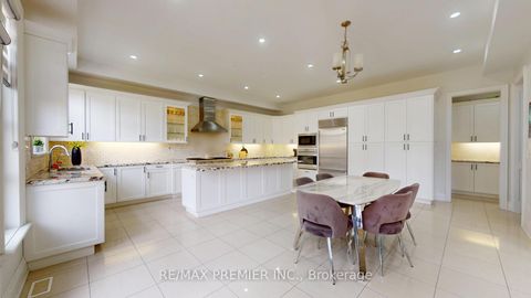 Photo 6 at 95 Sarracini Crescent, Islington Woods, Vaughan