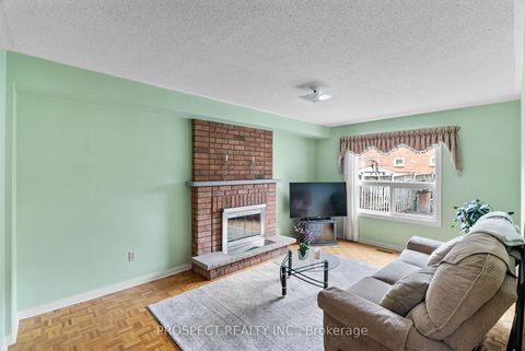 Photo 8 at 9 Wheatley Road, Maple, Vaughan