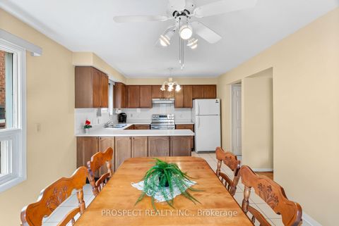 Photo 13 at 9 Wheatley Road, Maple, Vaughan