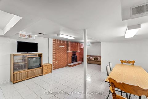 Photo 31 at 9 Wheatley Road, Maple, Vaughan