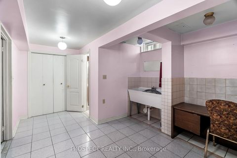 Photo 35 at 9 Wheatley Road, Maple, Vaughan