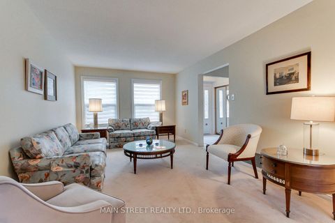 Photo 5 at 21 Chadburn Crescent, Hills of St Andrew, Aurora