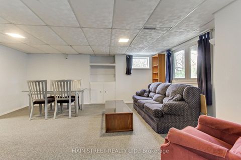 Photo 22 at 21 Chadburn Crescent, Hills of St Andrew, Aurora