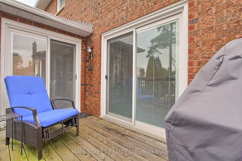 Photo 24 at 21 Chadburn Crescent, Hills of St Andrew, Aurora