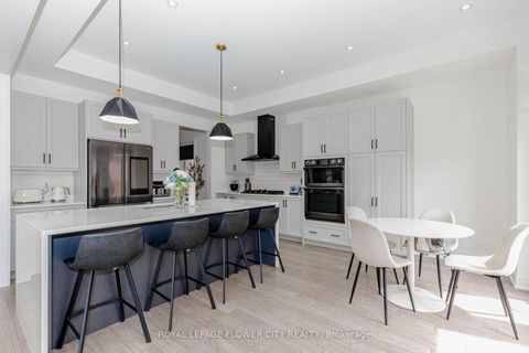 Photo 11 at 1367 Lawson Street, Alcona, Innisfil