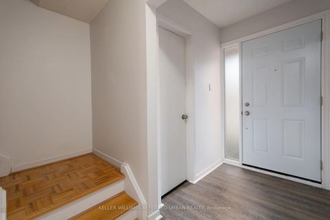 Photo 2 at 37 - 11 Plaisance Road, North Richvale, Richmond Hill