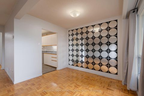 Photo 11 at 37 - 11 Plaisance Road, North Richvale, Richmond Hill