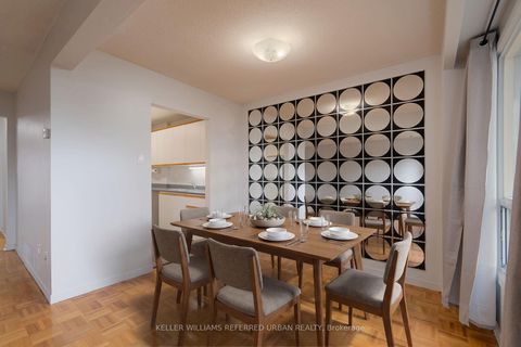 Photo 12 at 37 - 11 Plaisance Road, North Richvale, Richmond Hill