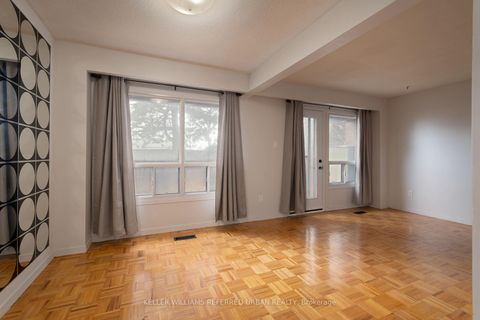 Photo 13 at 37 - 11 Plaisance Road, North Richvale, Richmond Hill
