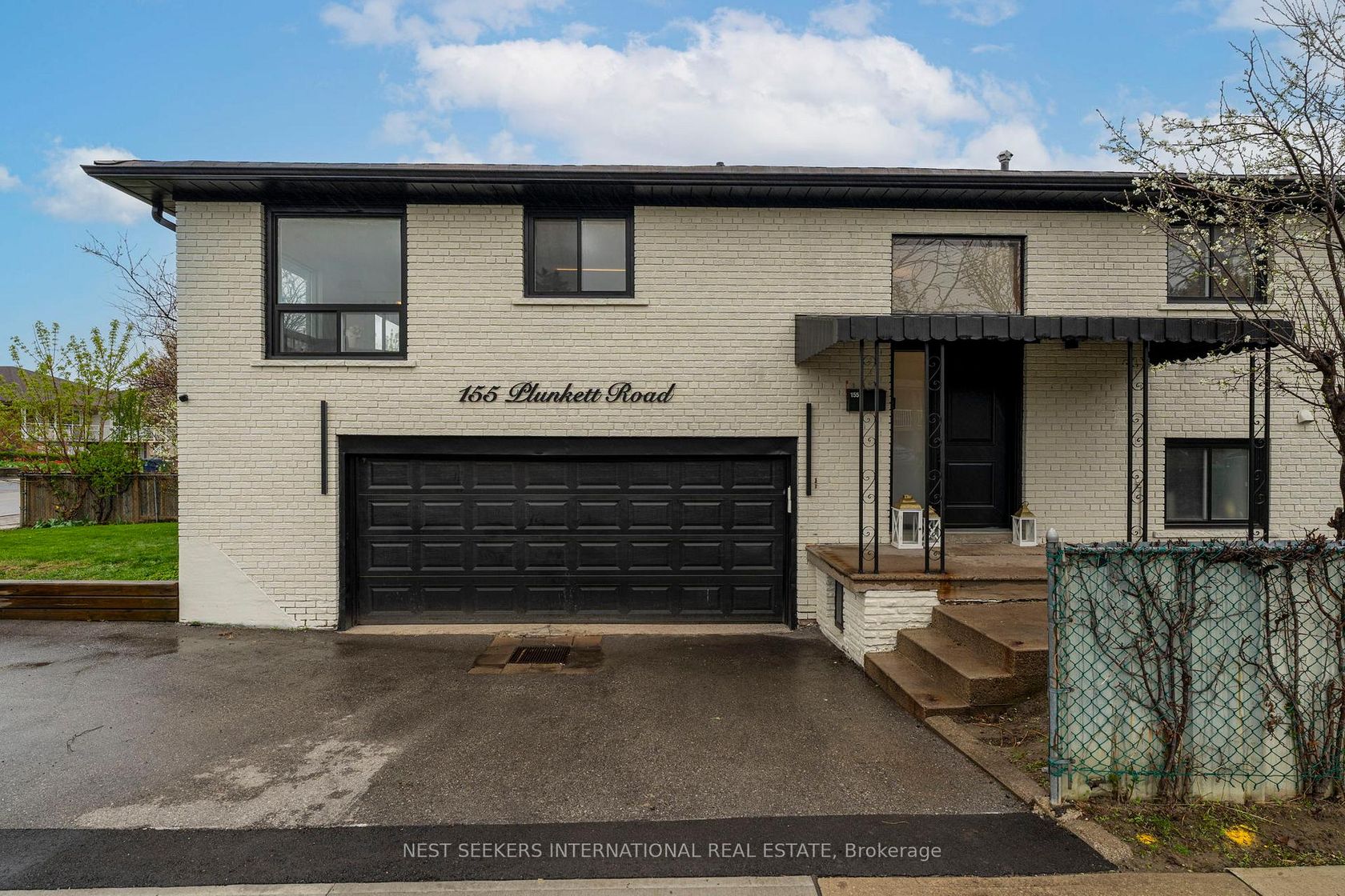 155 Plunkett Road, Humber Summit, Toronto photo number 2