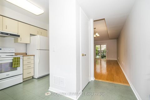Photo 4 at # 13 - 25 Replin Road, Lawrence, Toronto