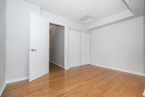 Photo 15 at # 13 - 25 Replin Road, Lawrence, Toronto