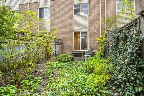 Photo 26 at # 13 - 25 Replin Road, Lawrence, Toronto