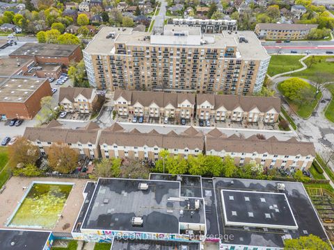 Photo 30 at # 13 - 25 Replin Road, Lawrence, Toronto