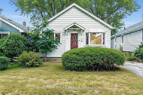 Photo 0 at 138 Gradwell Drive, Cliffcrest, Toronto