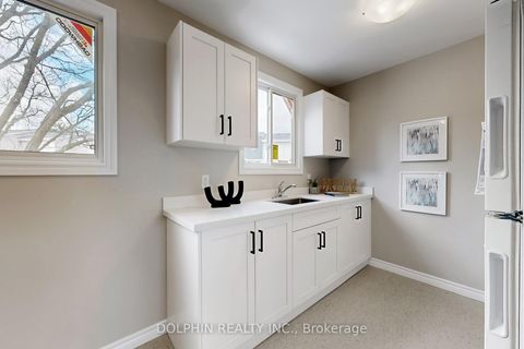 Photo 13 at 14 - 33 Celeste Drive, West Hill, Toronto