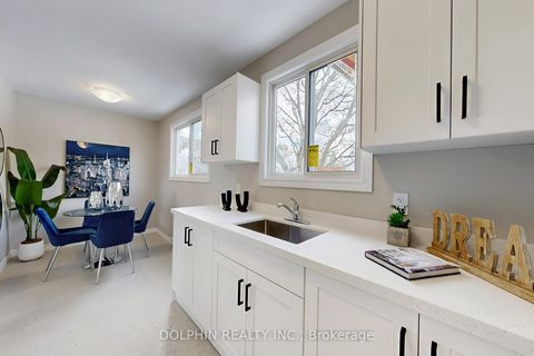 Photo 15 at 14 - 33 Celeste Drive, West Hill, Toronto