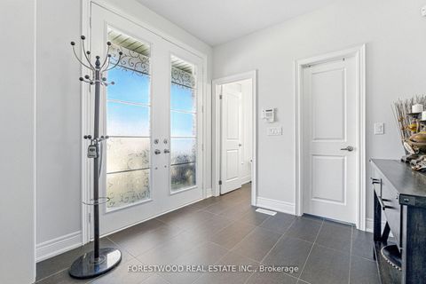 Photo 1 at 634 Sweetwater Crescent, Glenway Estates, Newmarket