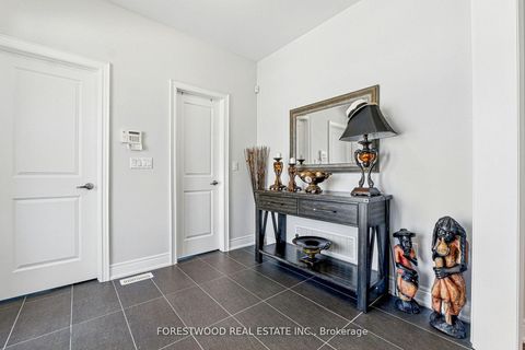 Photo 12 at 634 Sweetwater Crescent, Glenway Estates, Newmarket