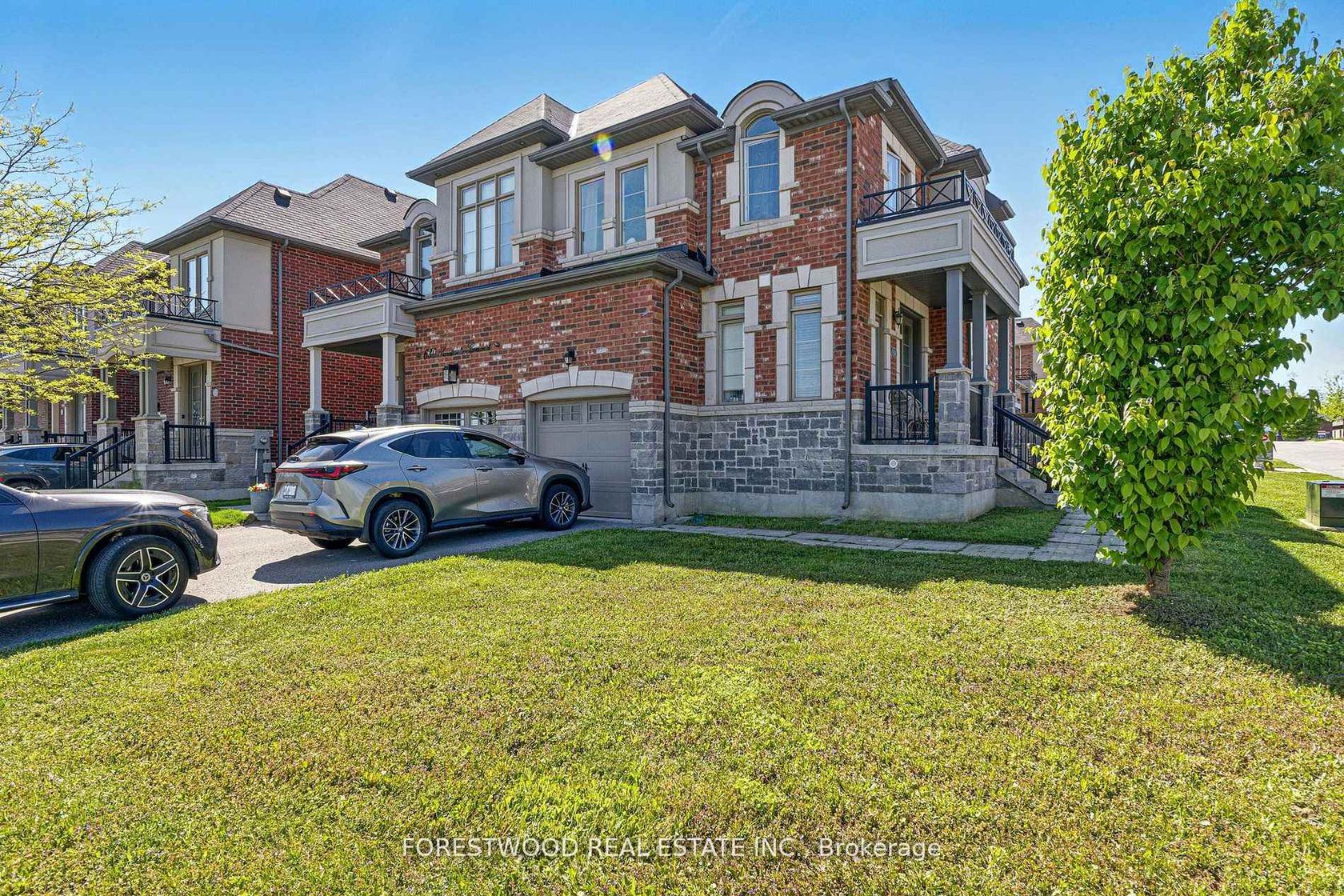 634 Sweetwater Crescent, Glenway Estates, Newmarket photo number 2