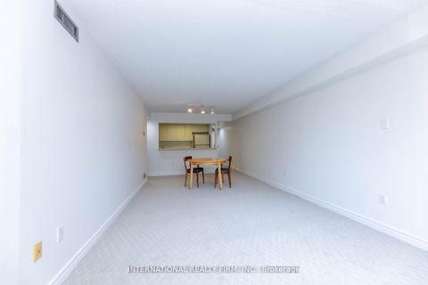 Photo 9 at 215 - 705 KING STR. 215 Street W, Niagara, Toronto