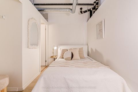Photo 10 at 916 - 150 Sudbury Street, Little Portugal, Toronto