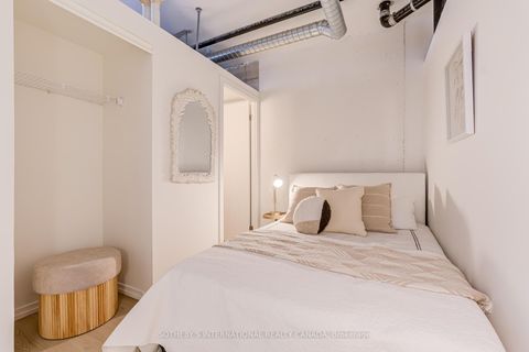 Photo 11 at 916 - 150 Sudbury Street, Little Portugal, Toronto