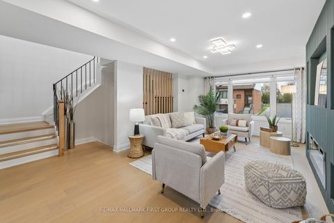 Photo 6 at 42 - 765 Oklahoma Drive, West Shore, Pickering