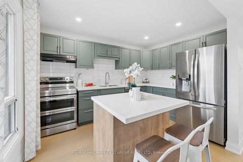 Photo 12 at 42 - 765 Oklahoma Drive, West Shore, Pickering