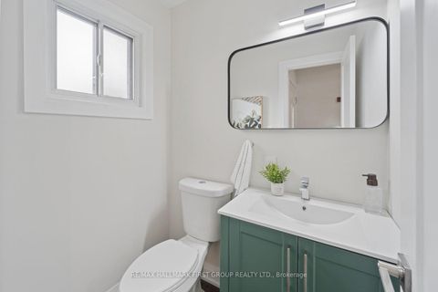 Photo 18 at 42 - 765 Oklahoma Drive, West Shore, Pickering