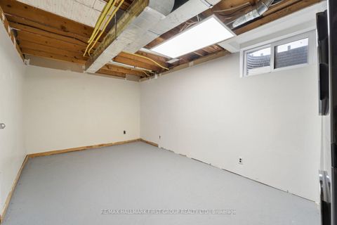 Photo 31 at 42 - 765 Oklahoma Drive, West Shore, Pickering