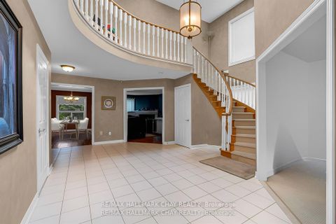Photo 2 at 82 Bishop Drive, Ardagh, Barrie