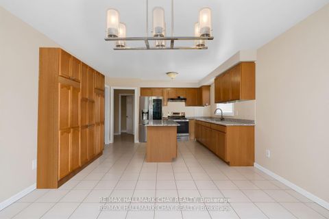 Photo 7 at 82 Bishop Drive, Ardagh, Barrie