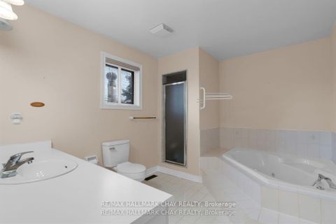 Photo 21 at 82 Bishop Drive, Ardagh, Barrie